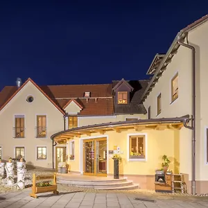 Landhotel Zum Goldenen Kreuz 3*, Moosbach (Oberpfalz) Germany